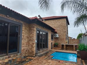 4 Bedroom Property for Sale in Wilkoppies North West